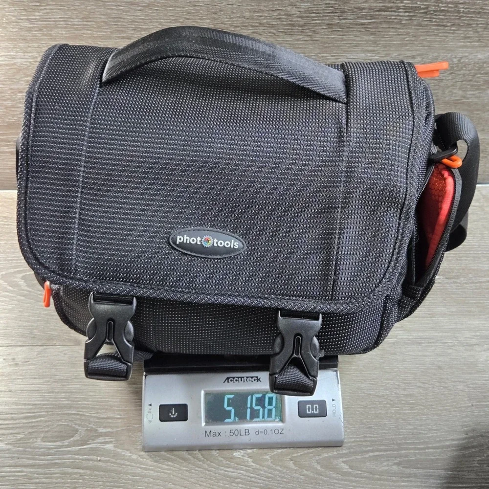 Nikon D200 DSLR Camera Body 2 DX Lenses Phototools Bag Bundle Tested